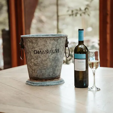 Nyaraló Cliffside Retreat Pávliani