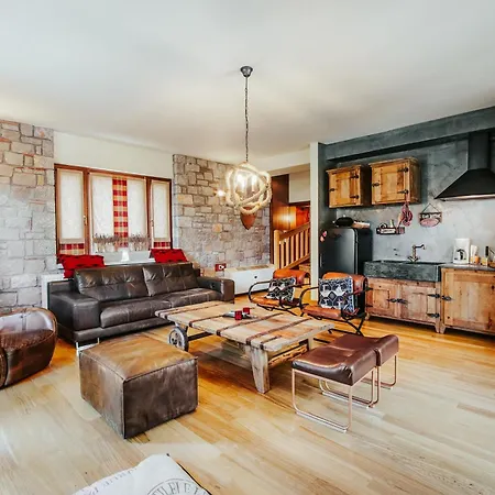 Nyaraló Cliffside Retreat Pávliani