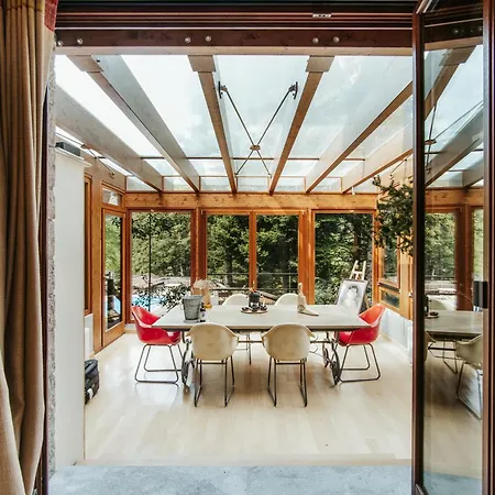 Nyaraló Cliffside Retreat Pávliani