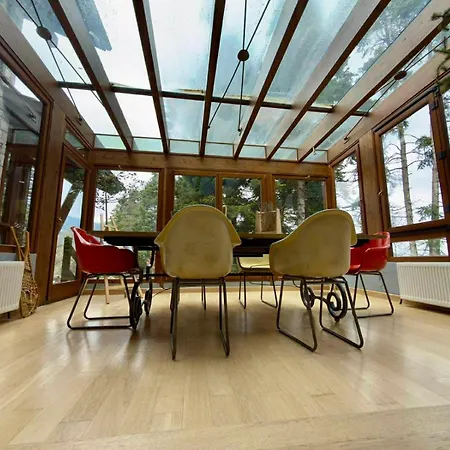 Cliffside Retreat * Pavliani